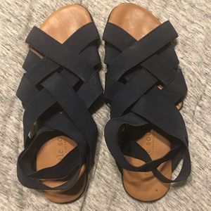 Gentle Souls Bari Navy Elastic Strap Sandals